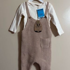 6/9 gender neutral outfit